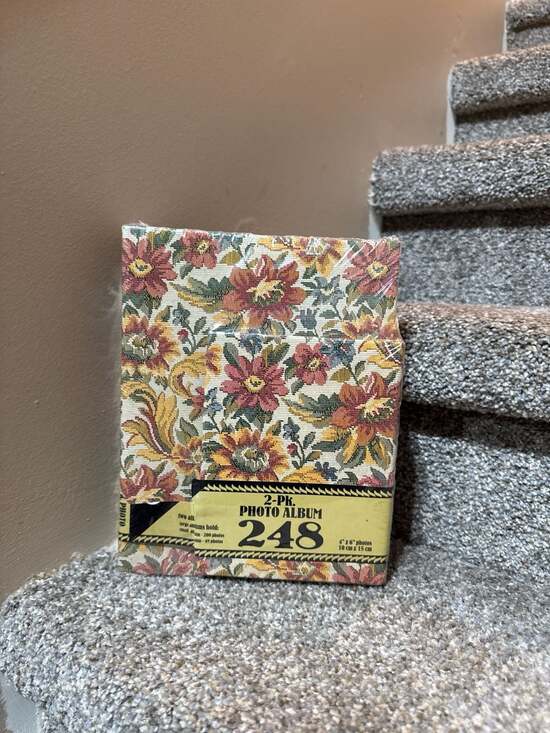 Vintage floral print Two 4” x 6”Photo Albums Pack of 2